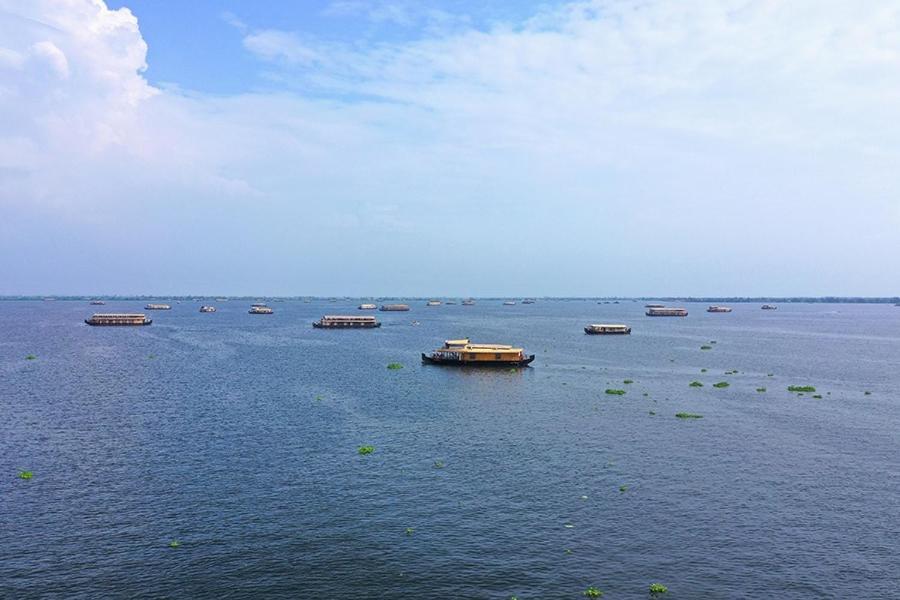 Vembanad Village Backwater Resort Alappuzha Exterior photo